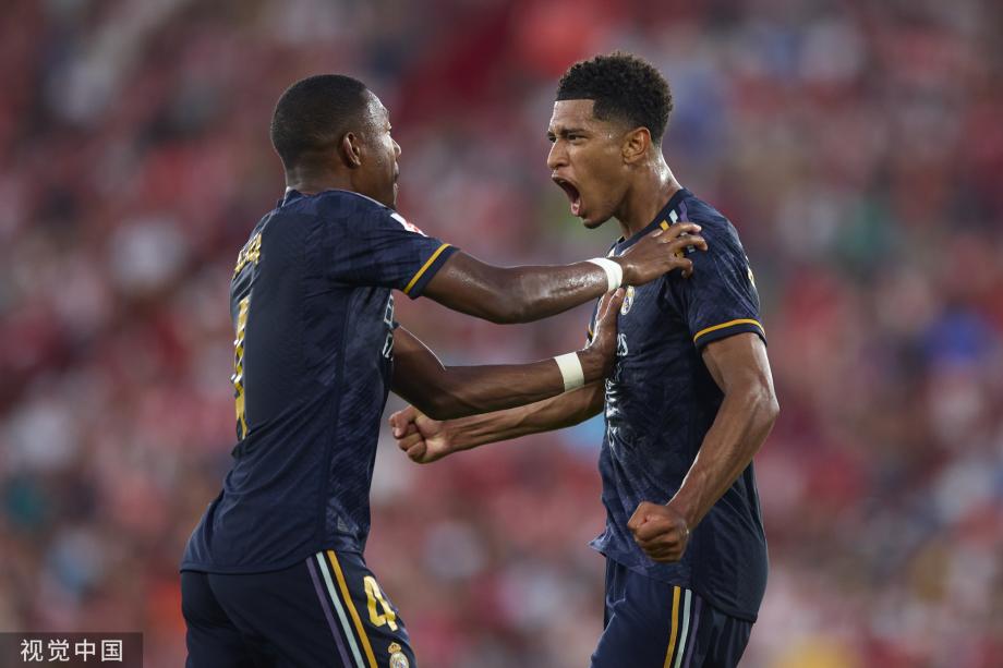 他的同行及 他的同行及