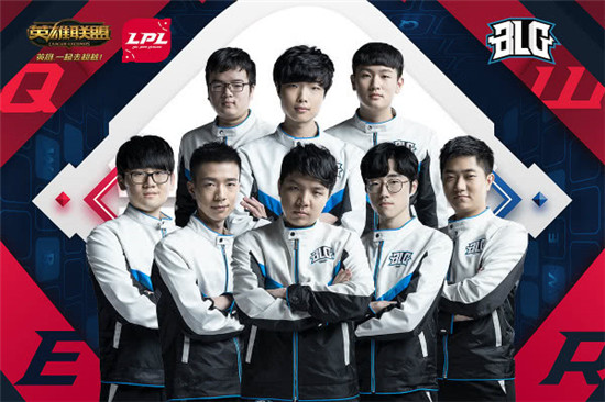 崭露锋芒正 崭露锋芒正