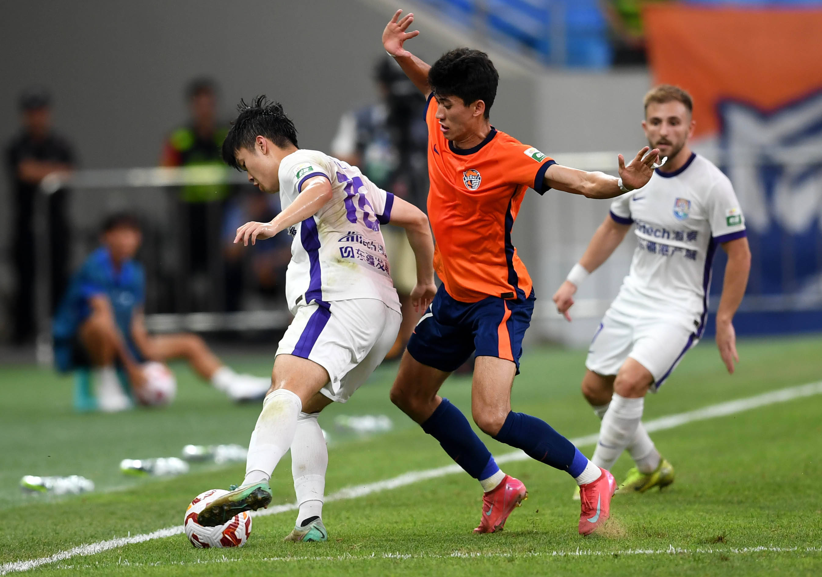 多的关注 多的关注